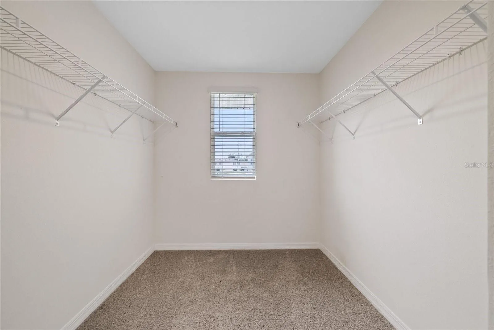 walk in closet