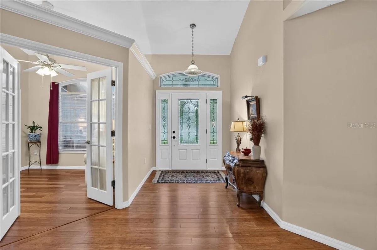 Entryway/Office/Den