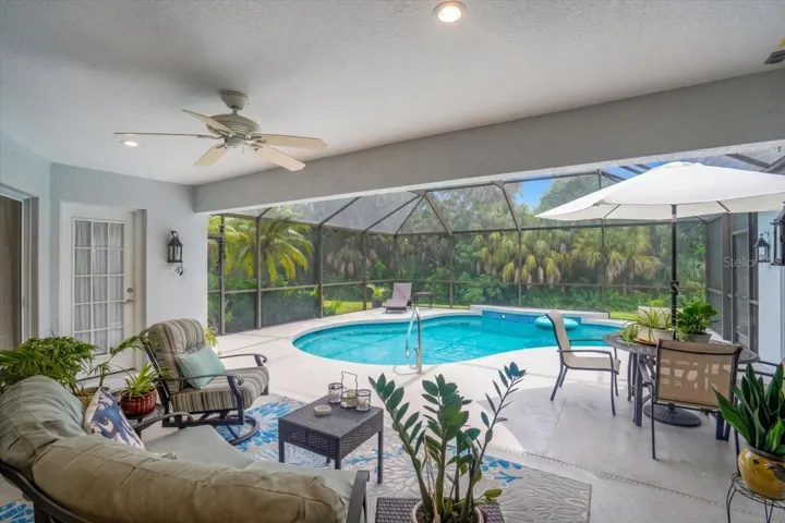Pool/Deck