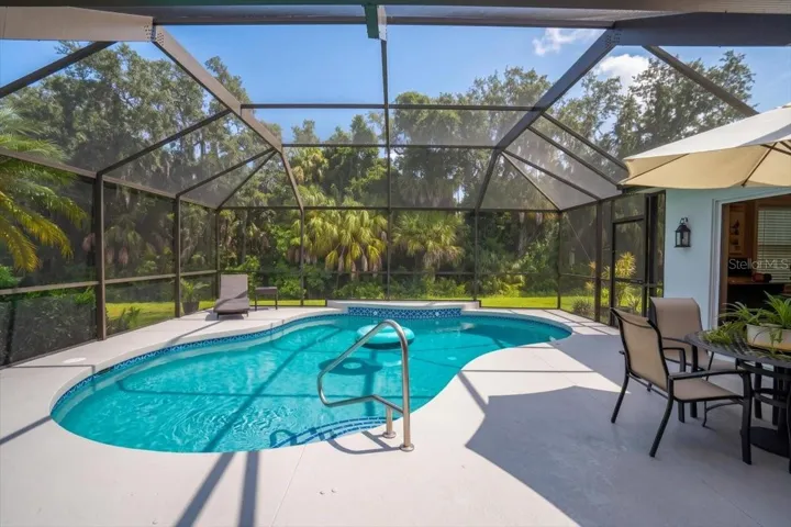 Pool/Deck