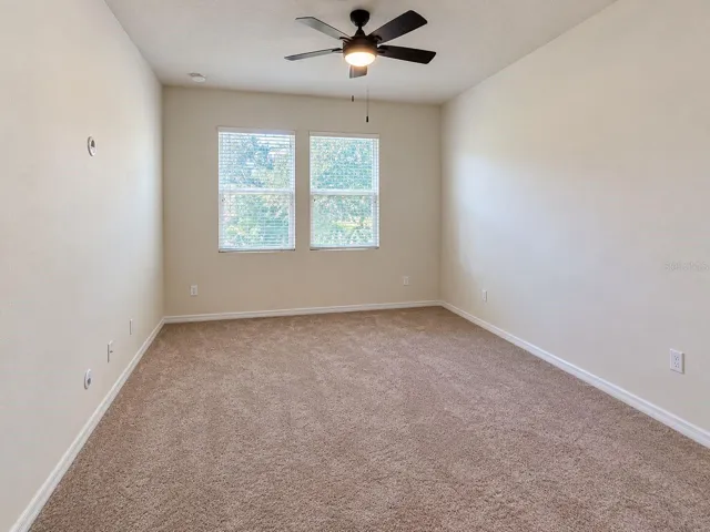 Updstairs Bedroom3