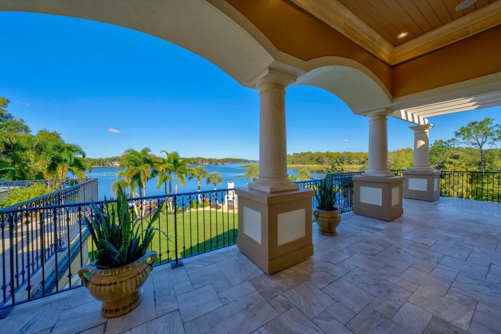 Covered, Spacious and Endless Water Views!