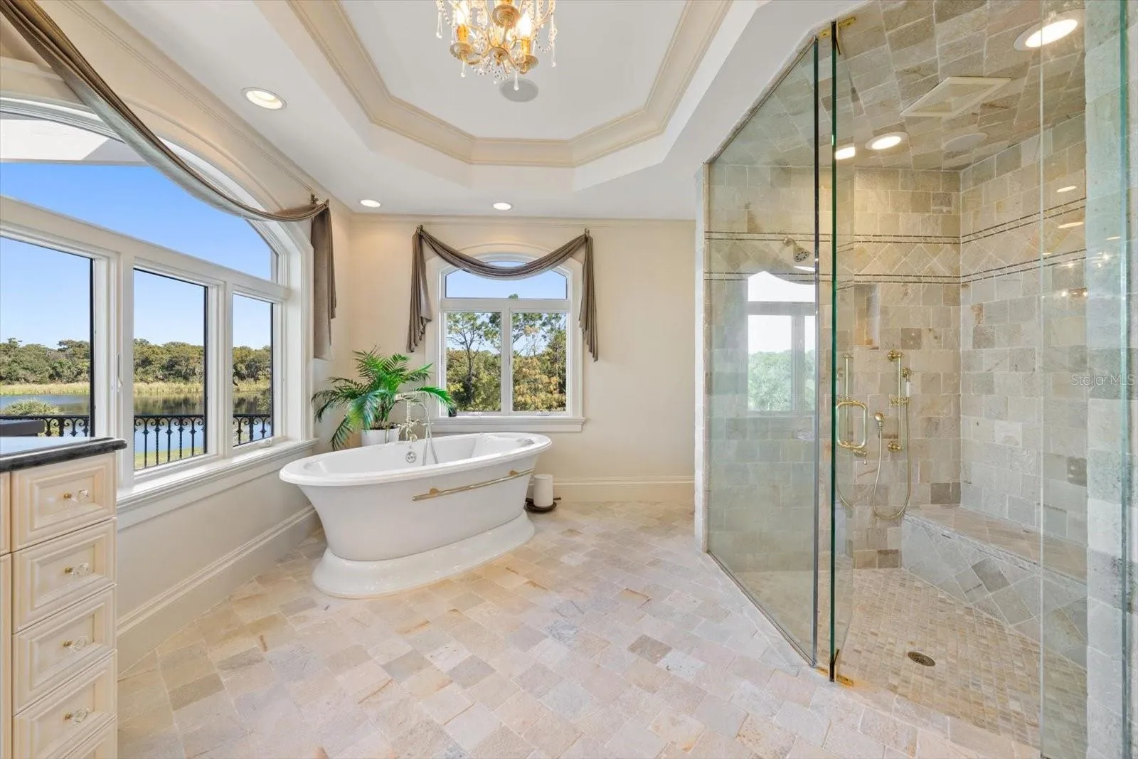 Immaculate Primary Bathroom