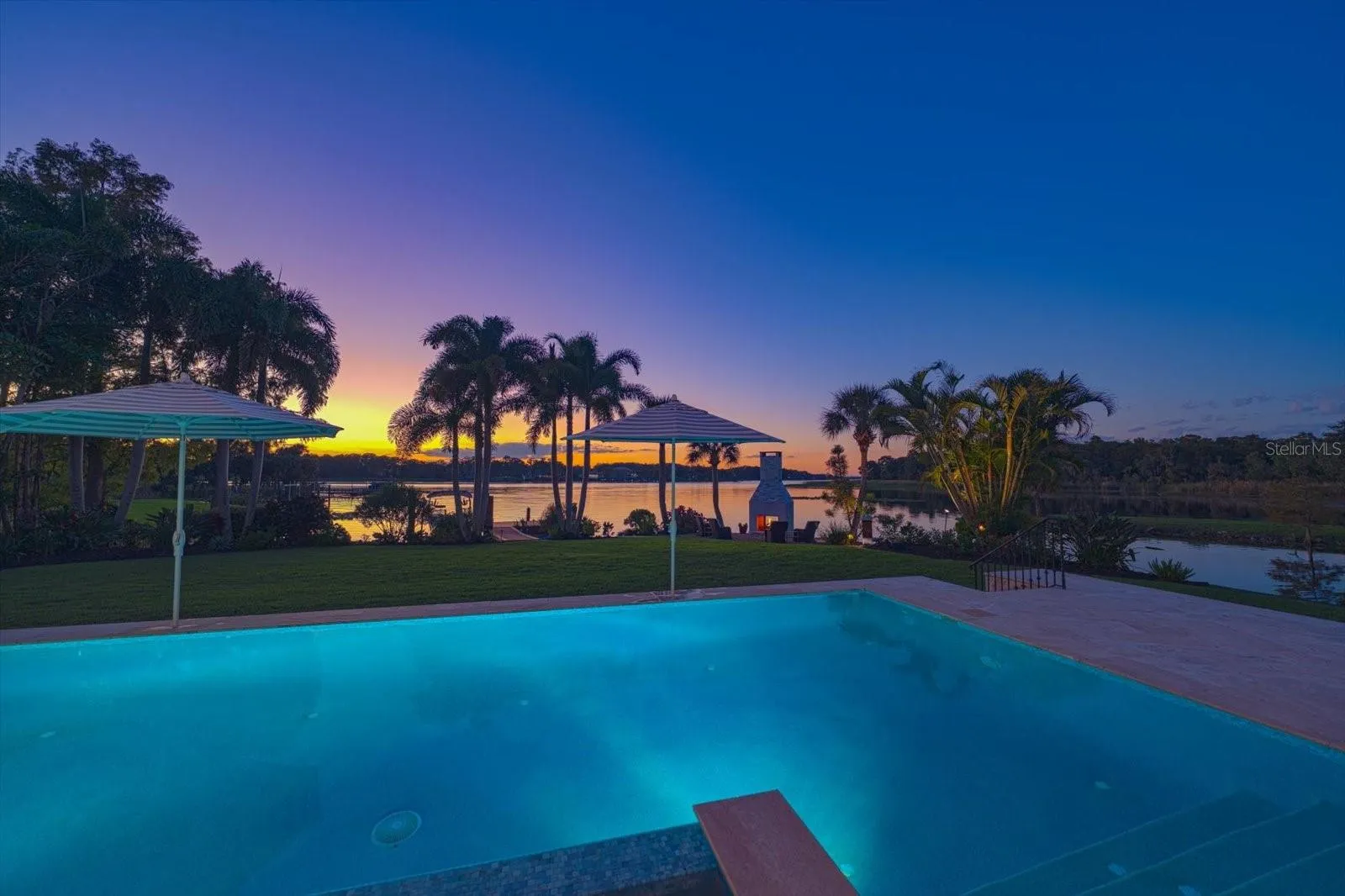 Year Round, Beautiful Sunsets!