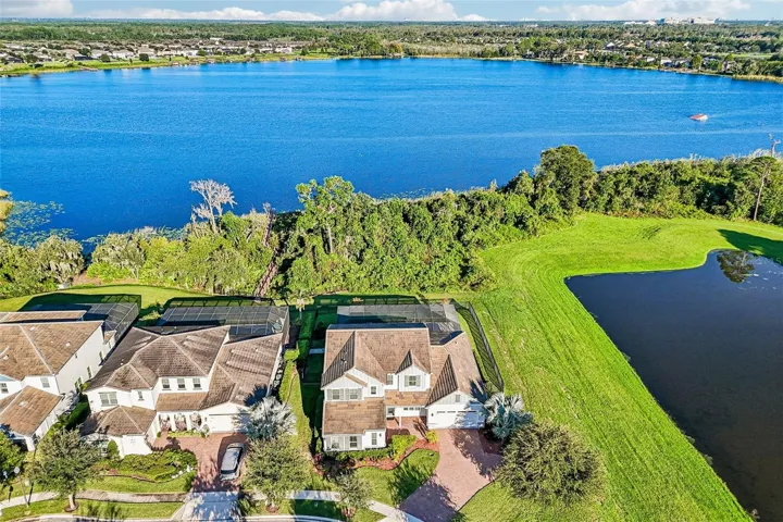Skiable Lake Huckleberry is the perfect backdrop for this home.
