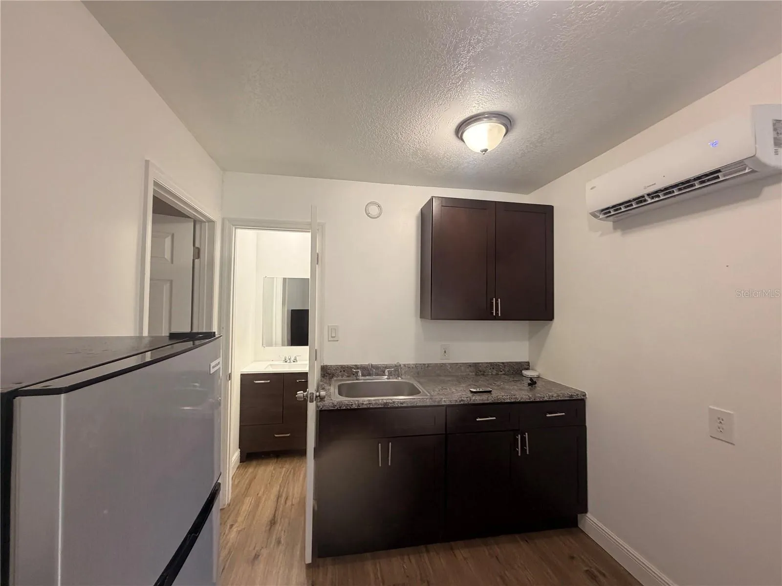 GARAGE UNIT