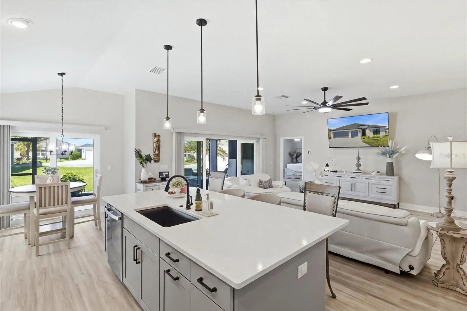 kitchen 4ft8inchesx9ft