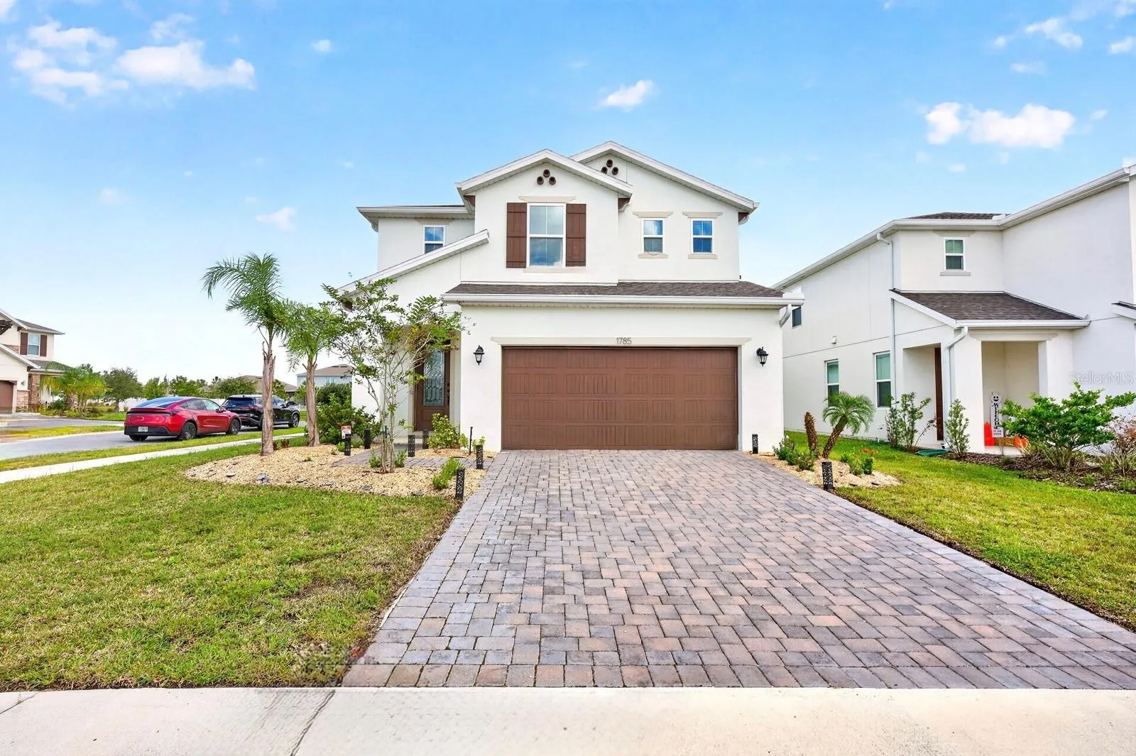With so much to love, from the MODERN FINISHES to the SPACIOUS LAYOUT and COMMUNITY AMENITIES, this home is an exceptional place to call home.