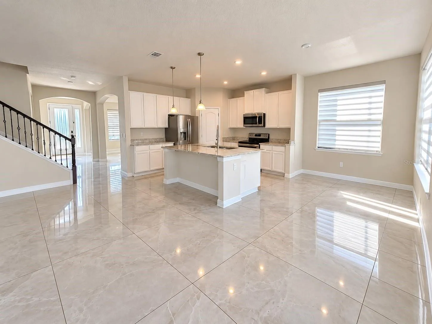 Kitchen &amp; Dinette