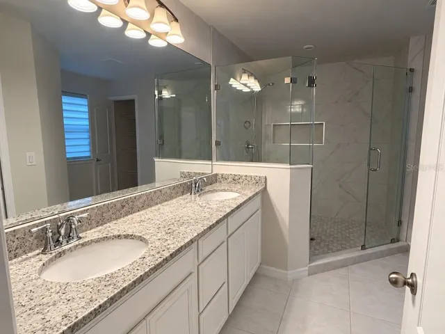 Owner's Bath