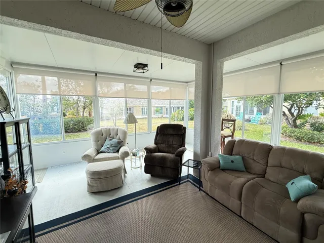 Sunroom/Florida has a split A/C