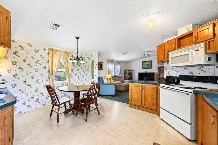 Eat-In Kitchen.