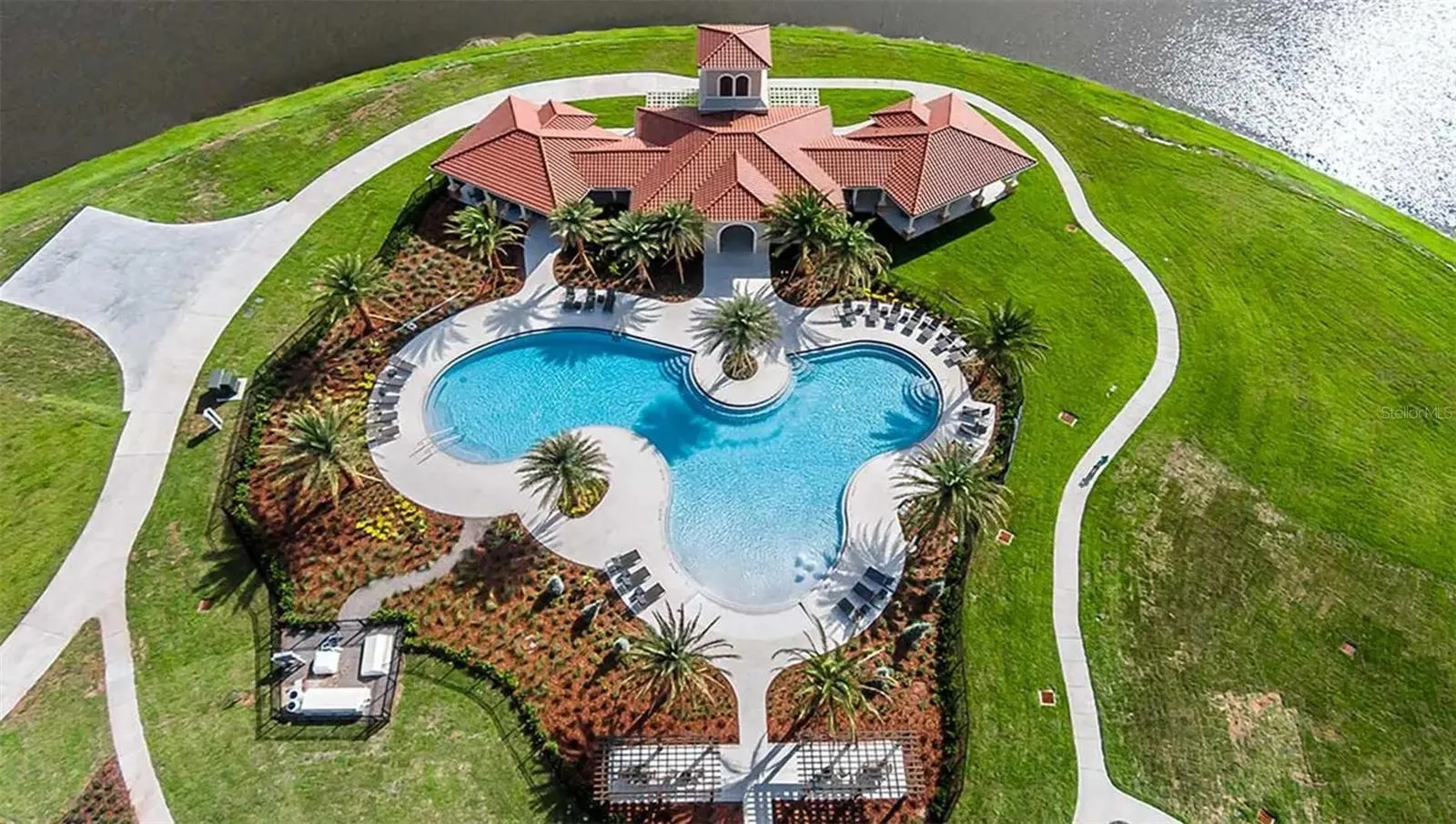 Community pool
