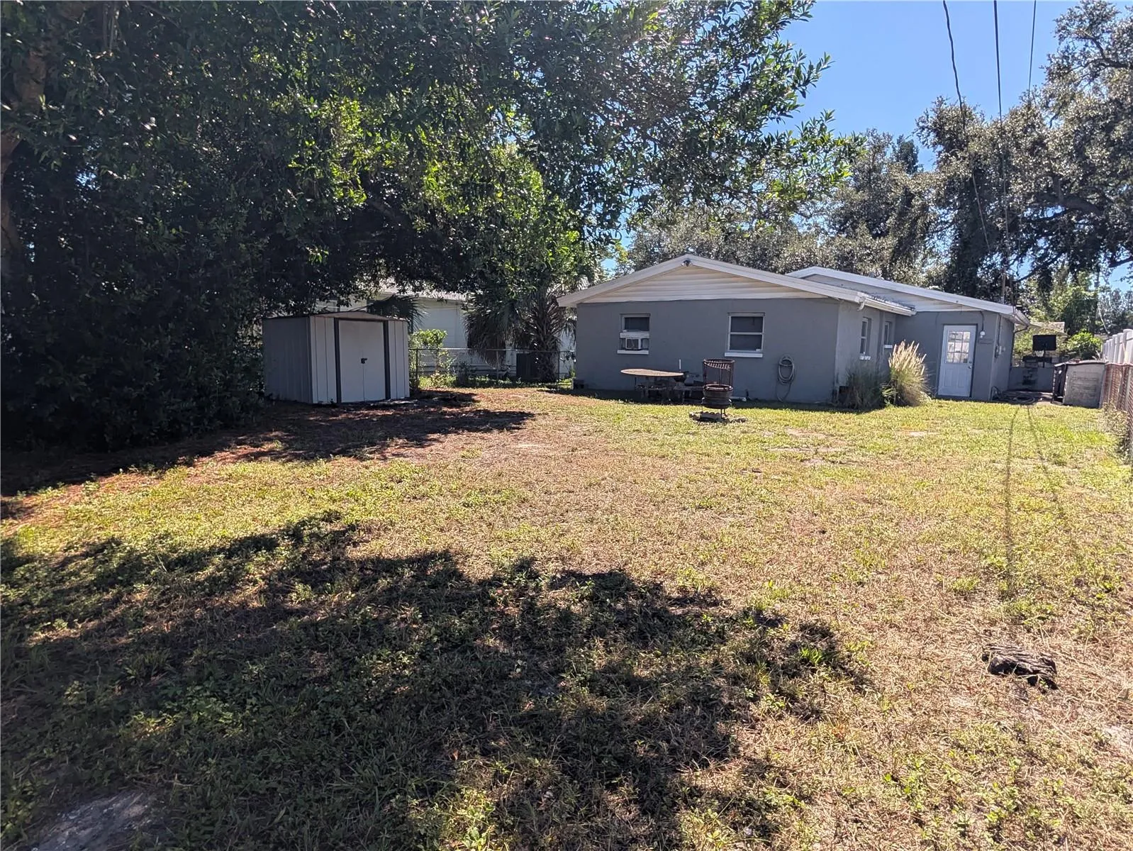 Spacious back yard