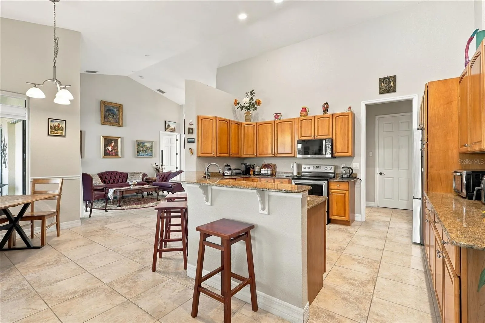 Big kitchen