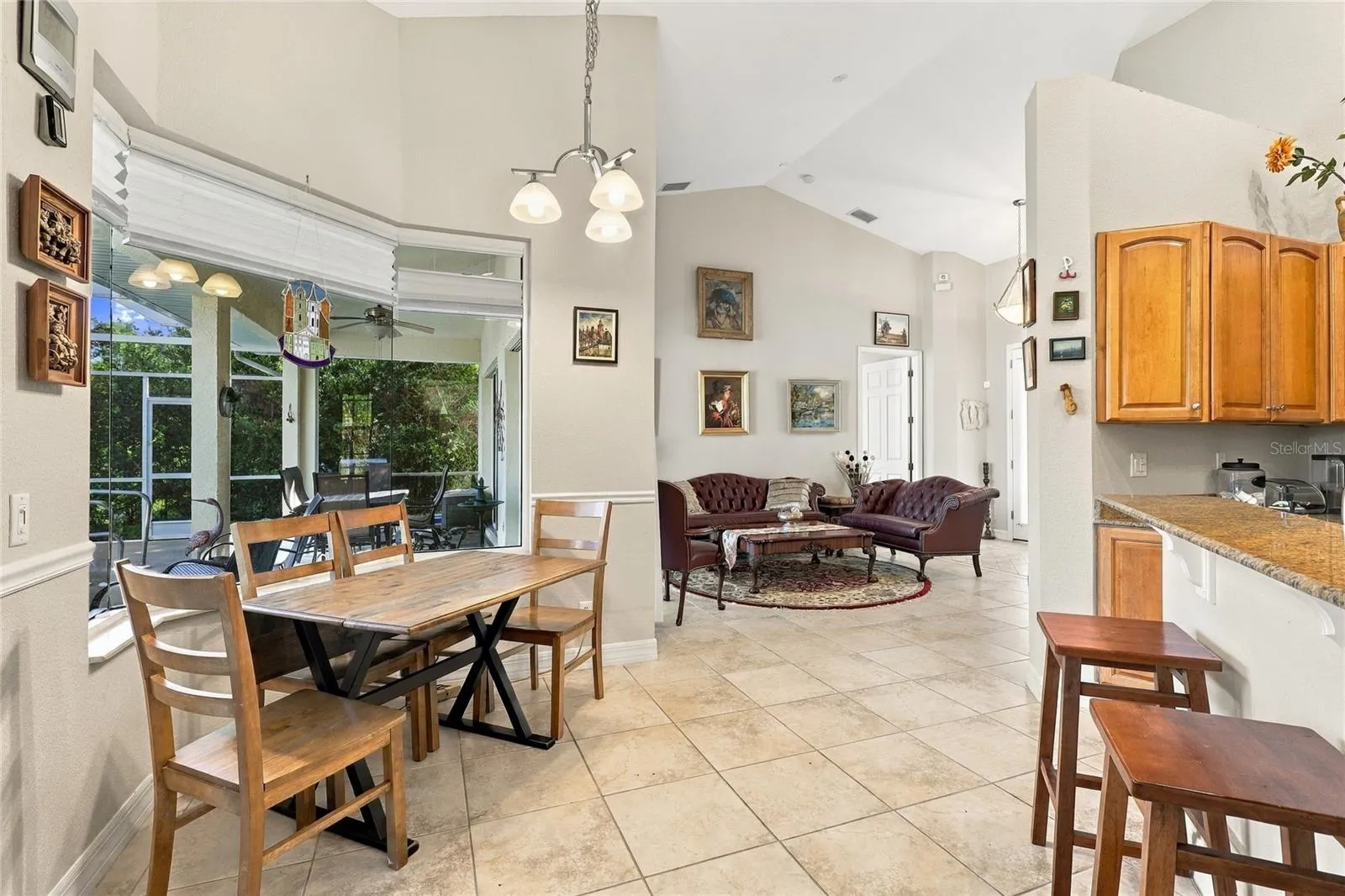 Breakfast nook
