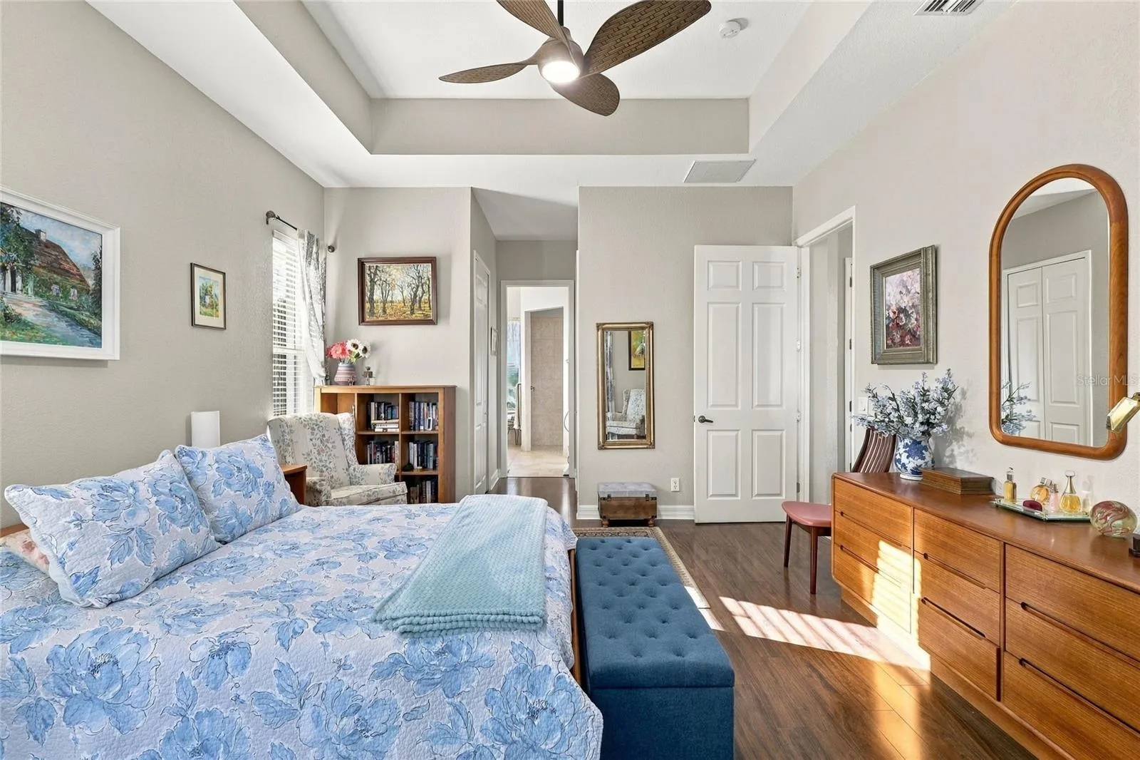very spacious bedroom