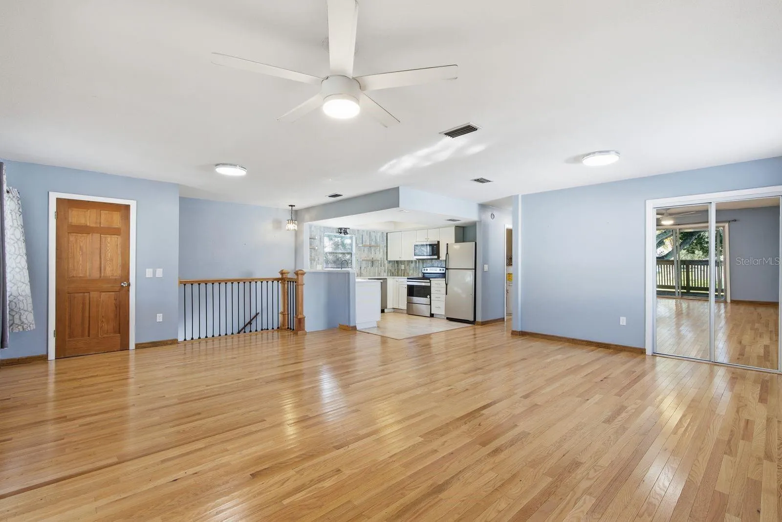 Living/Dining Area