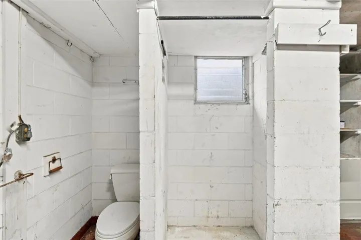 Workshop Bathroom