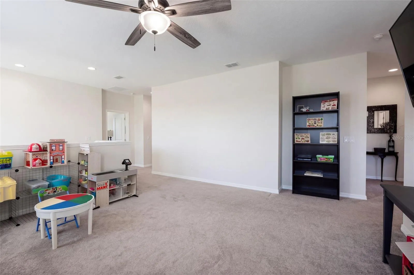 Loft 2nd floor
