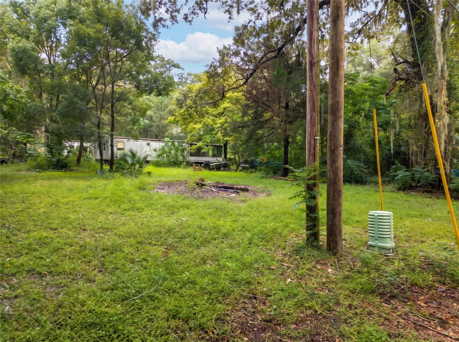 Southeast Corner of Lot Behind Trailer 3