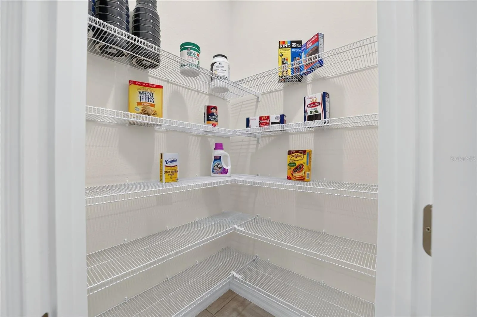 KITCHEN PANTRY