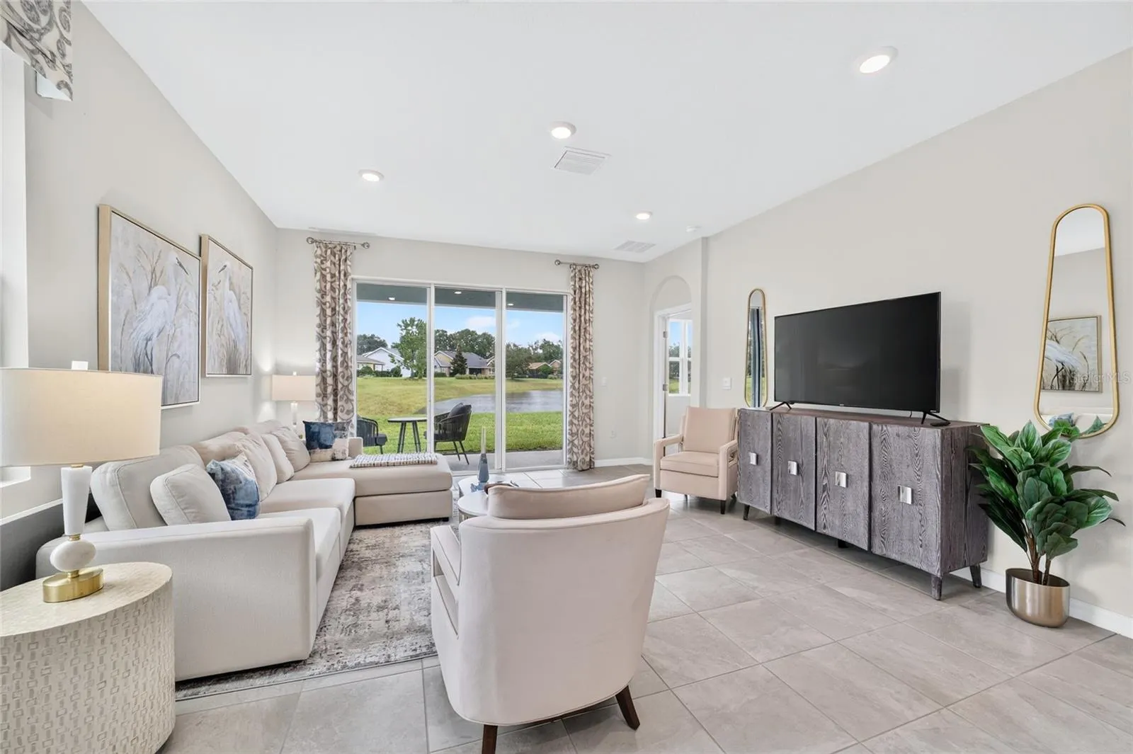 GREAT ROOM