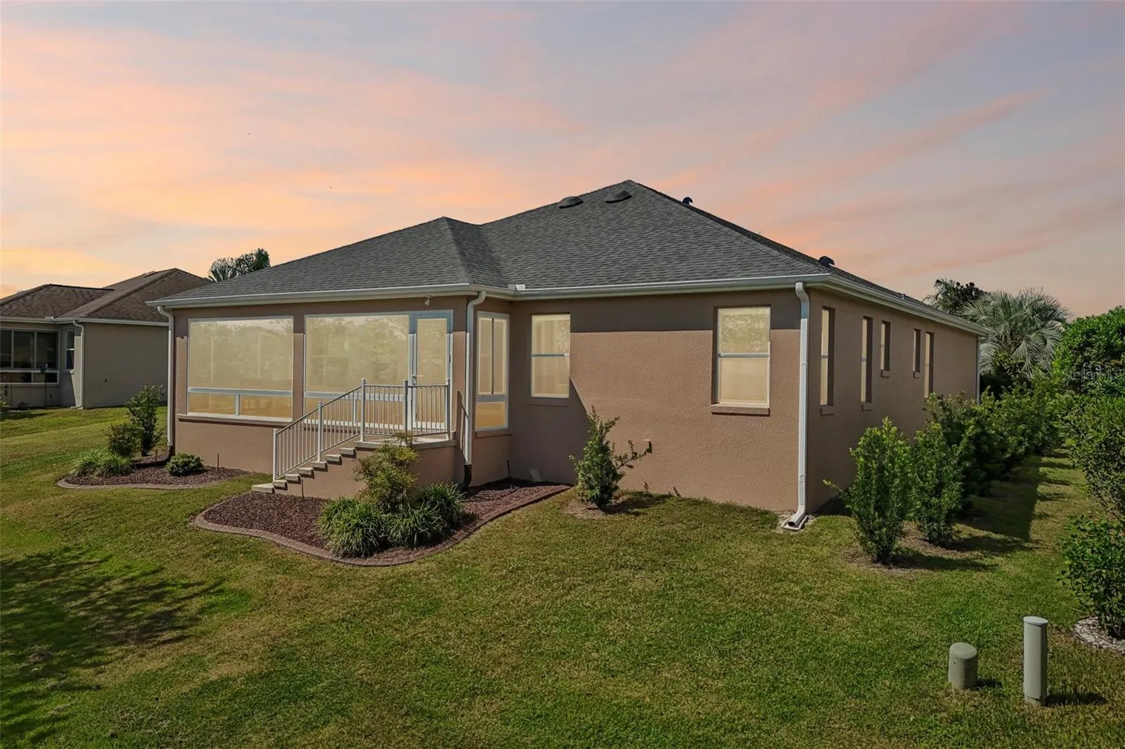 Twilight Rear Exterior