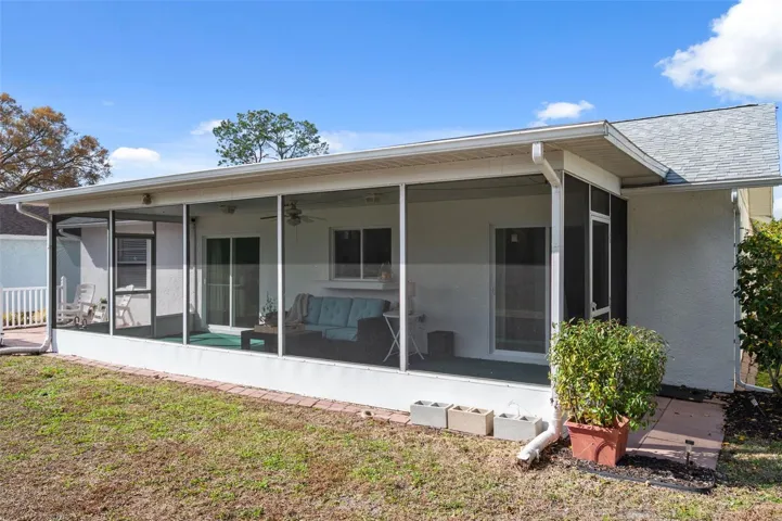 Large screened lanai