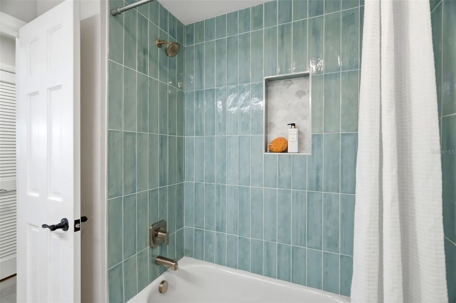 Main bathroom.