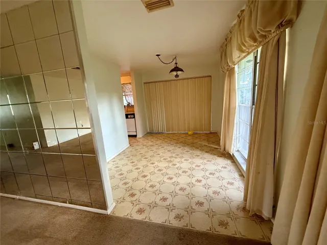 Dining room off kitchen
