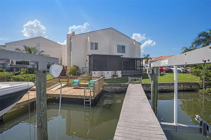 Private-deeded dock