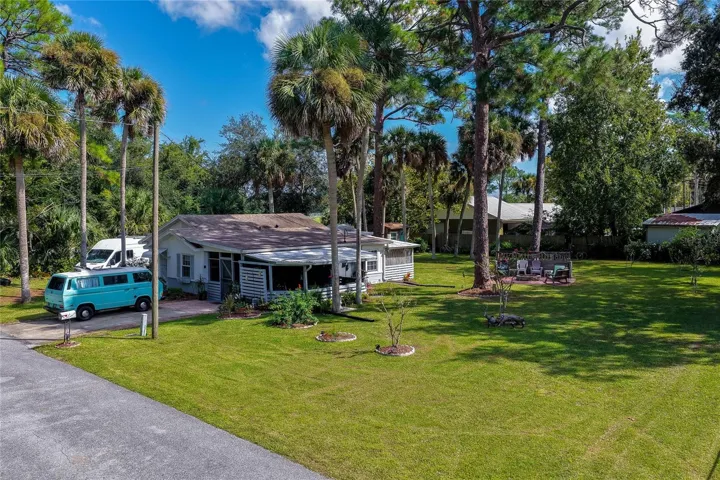 300 Alice St and adjacent lot