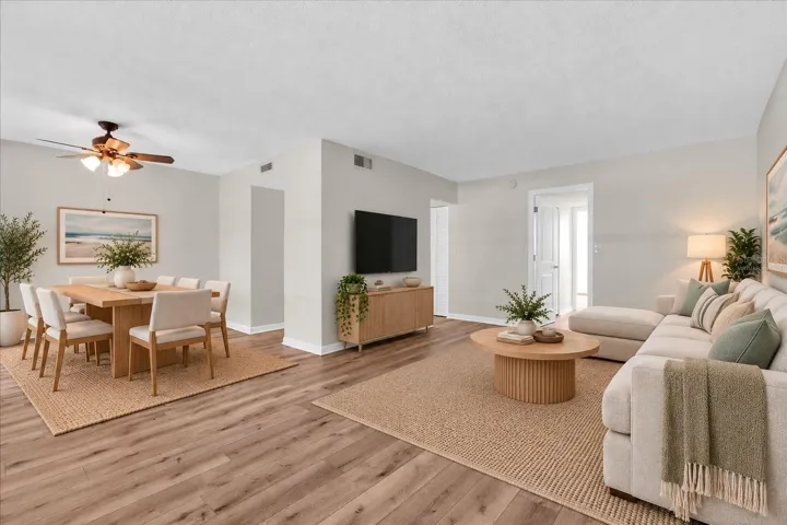 Virtually Staged: Open and Bright Living room/Dining Room