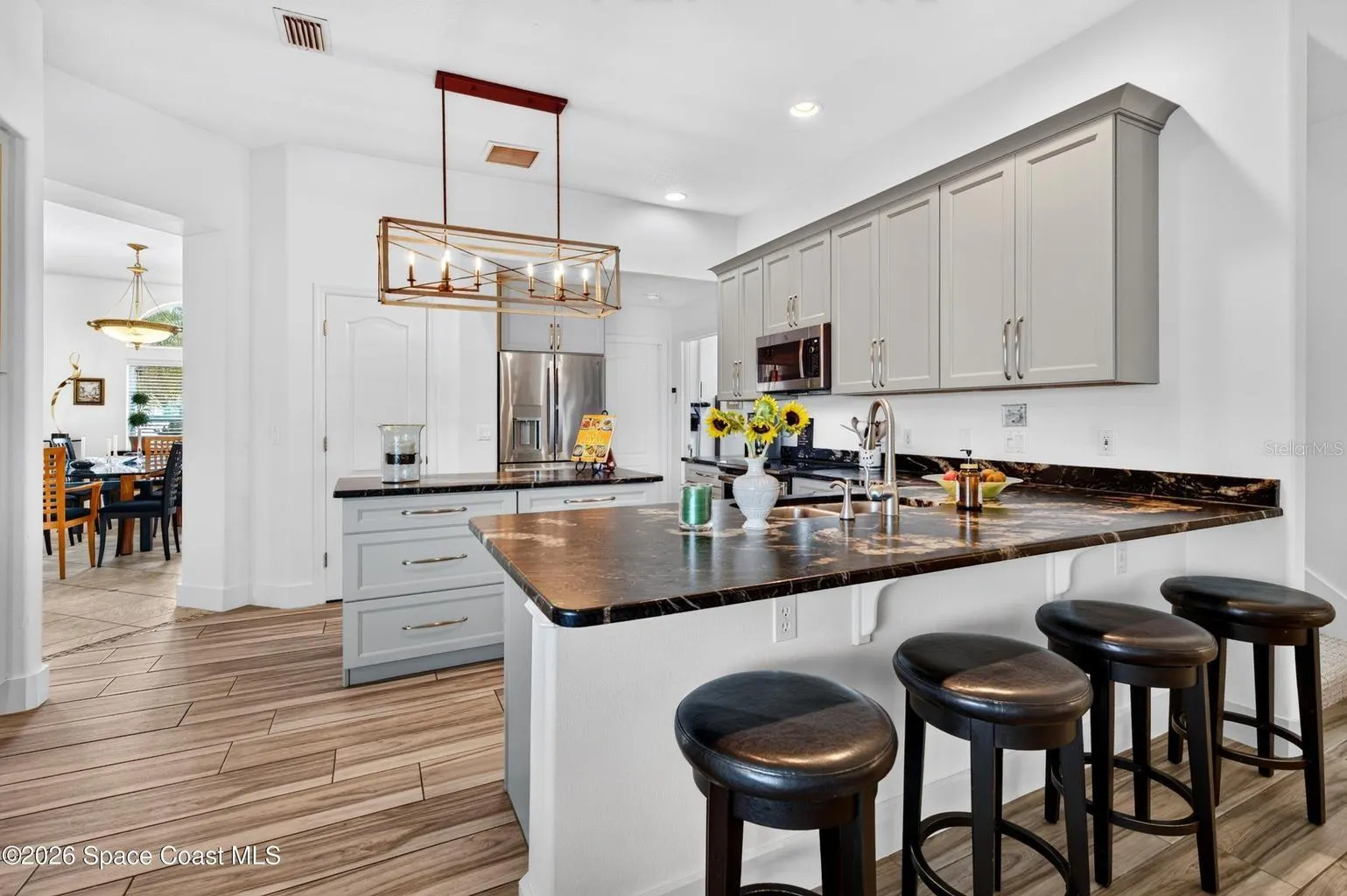 Breakfast bar seating for casual dining