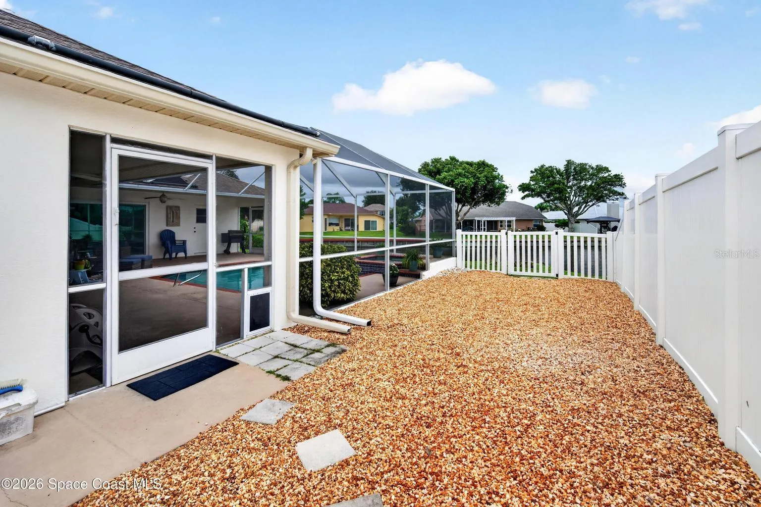 Private fenced side yard