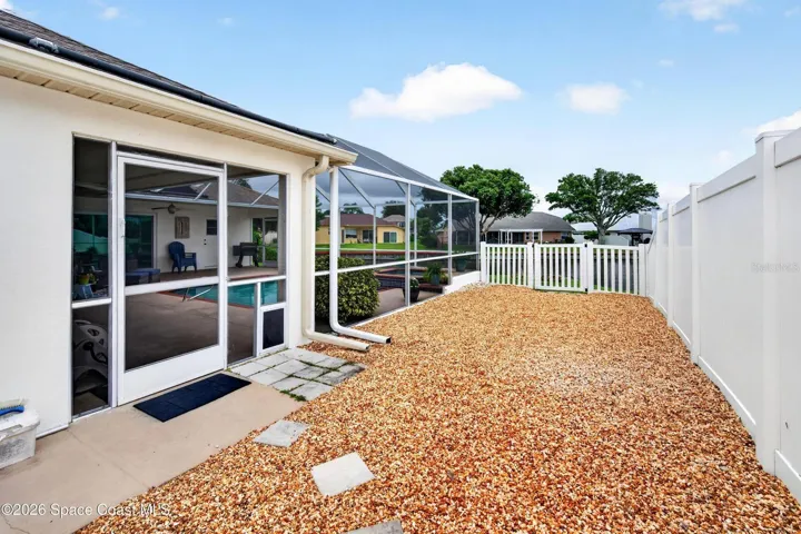Private fenced side yard