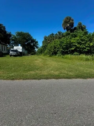 entrance access road to lot