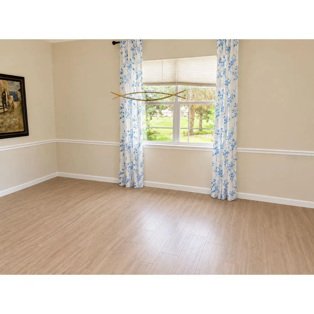 Dining room unfurnished