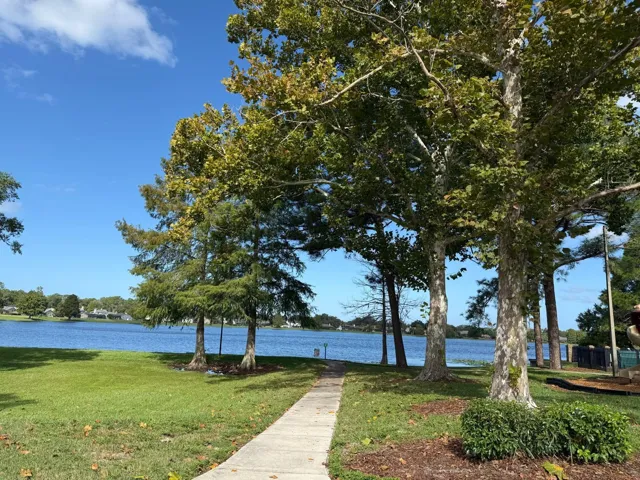 Community access to Sand Lake