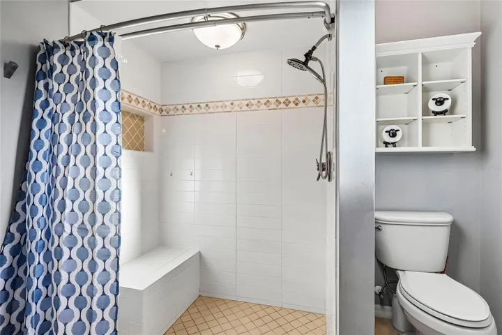Ensuite