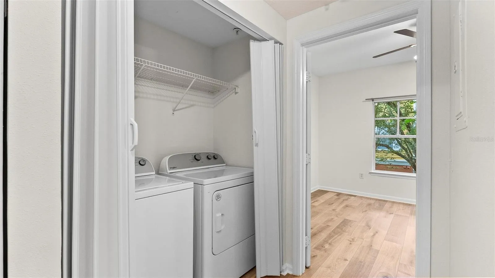 LAUNDRY CLOSET