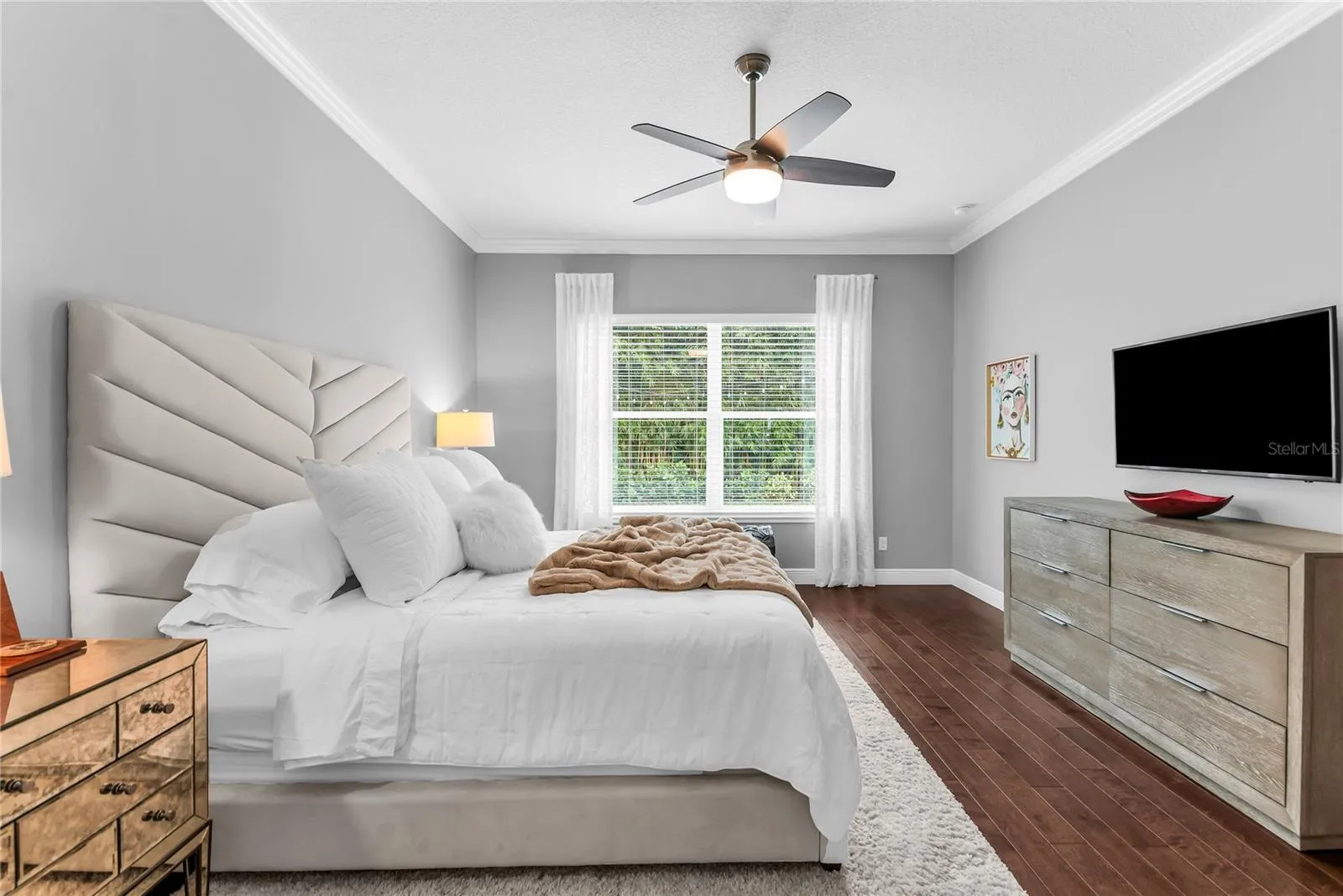 GROUND FLOOR PRIMARY SUITE