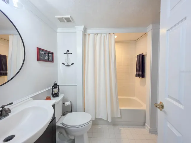 Bathroom #3 - Jack and Jill