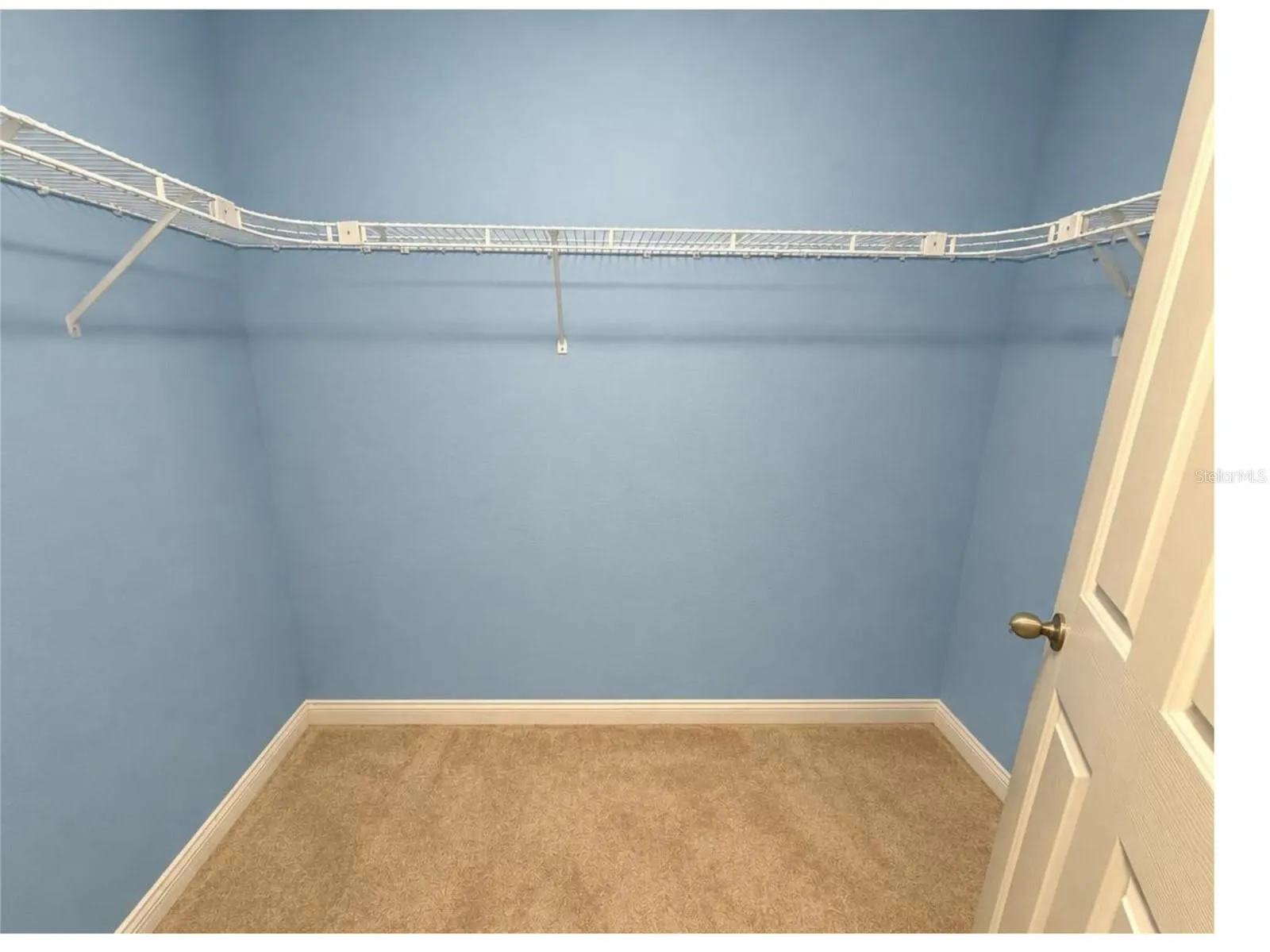 Walk in closet 1