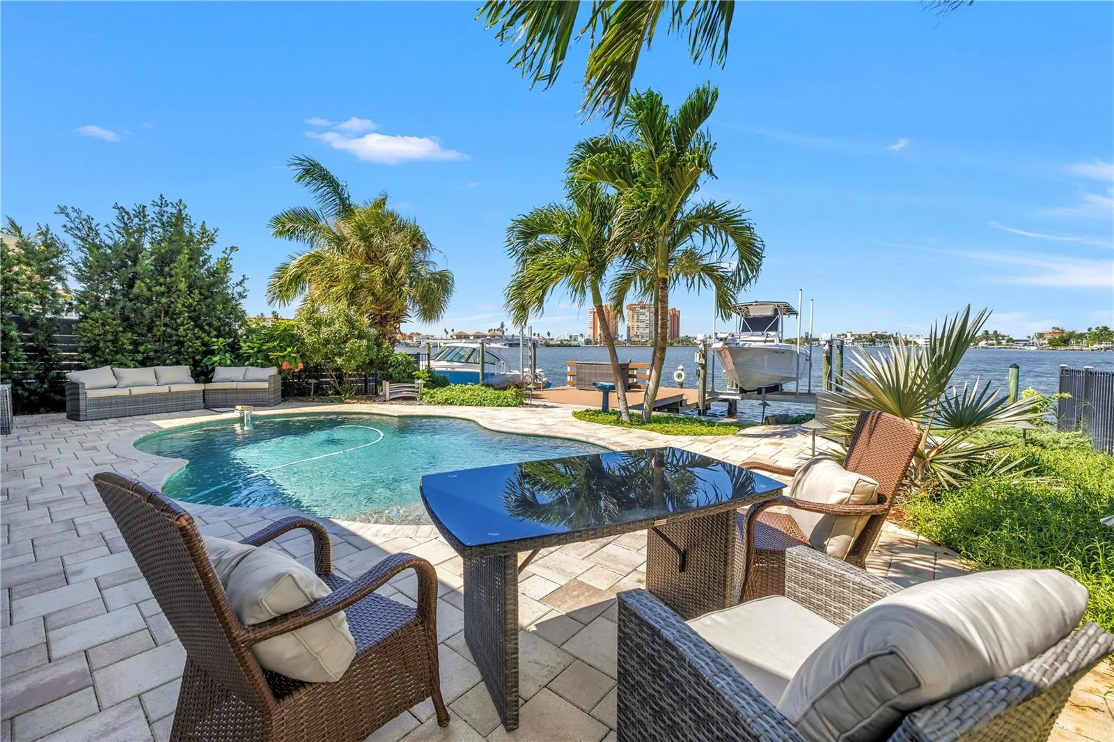Tropical Oasis Overlooking the Water