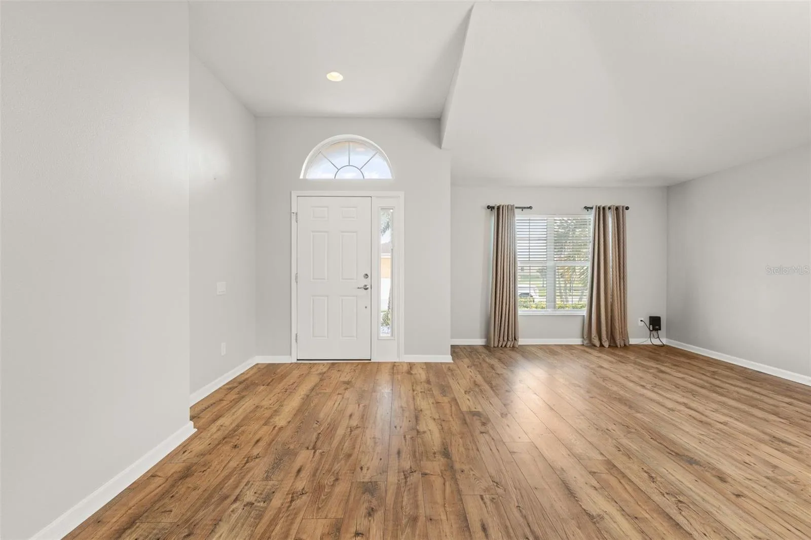 Entry / Dining Room