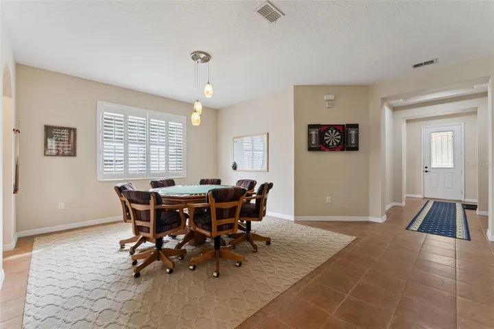 Formal Dining/Flex Space