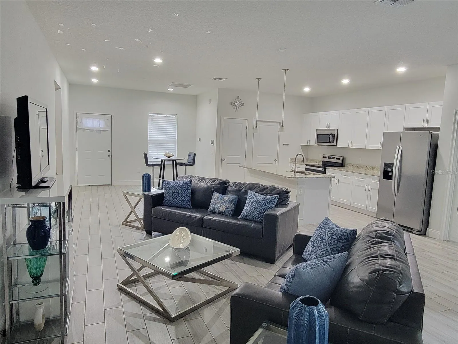 Open concept Living/Dining