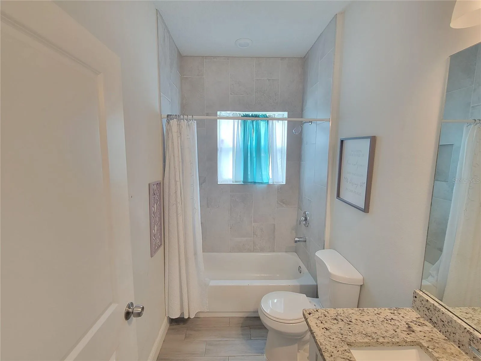 2nd Bathroom
